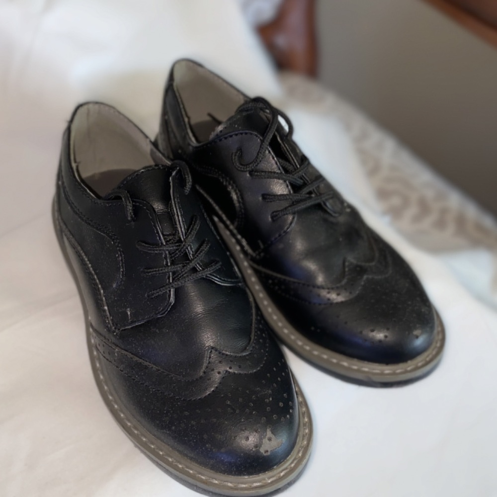 Boys Wingtips
